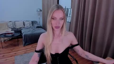 Snapshot of prettyk1ller chatting on July 23, 2026, 1:58 am Eva online show from July 23, 2026, 1:58 am