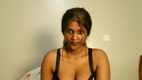 Snapshot of prettykeilaa chatting on June 5, 2026, 6:46 pm prettykeilaa online show from June 5, 2026, 6:46 pm