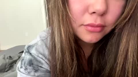 prettylatinamomma01 online show from September 24, 2025, 7:06 pm