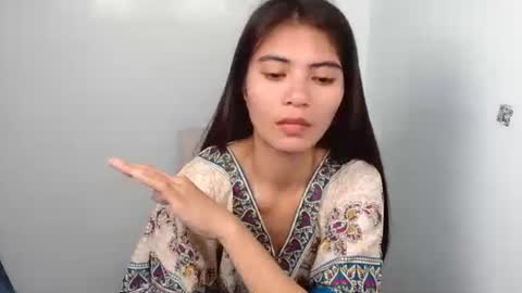 Snapshot of prettylittle_lady chatting on May 19, 2026, 2:01 pm prettylittle_lady online show from May 19, 2026, 2:01 pm