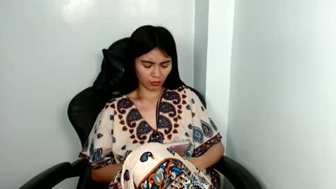 Snapshot of prettylittle_lady chatting on June 8, 2026, 6:36 am prettylittle_lady online show from June 8, 2026, 6:36 am