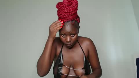 Snapshot of prettyliz1999 chatting on January 10, 2025, 9:44 am Lizzy online show from January 10, 2025, 9:44 am