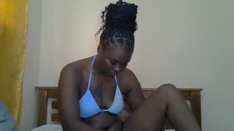 LILIAN online show from July 7, 2026, 8:51 am