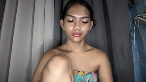 Snapshot of prettymiya chatting on July 31, 2026, 7:30 am Miya 3 online show from July 31, 2026, 7:30 am