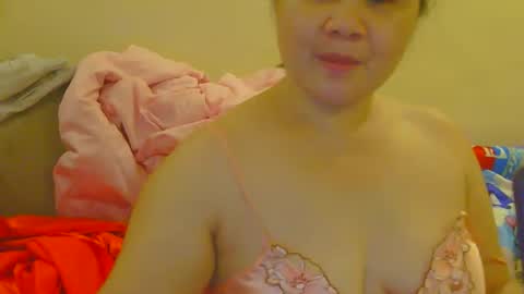 Snapshot of prettynhing chatting on June 5, 2026, 1:50 pm Nhing online show from June 5, 2026, 1:50 pm
