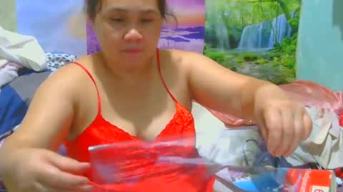 Snapshot of prettynhing chatting on June 14, 2026, 12:40 pm Nhing online show from June 14, 2026, 12:40 pm