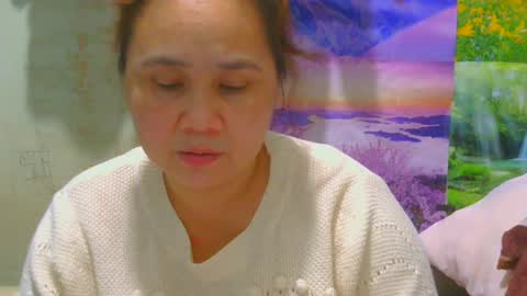 Snapshot of prettynhing chatting on July 15, 2026, 11:37 am Nhing online show from July 15, 2026, 11:37 am