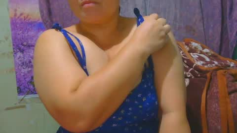 Snapshot of prettynhing chatting on August 3, 2026, 2:22 pm Nhing online show from August 3, 2026, 2:22 pm