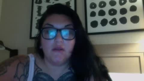 prettynixxie online show from May 15, 2026, 7:04 am