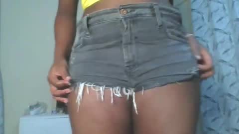Snapshot of prettypussy_24 chatting on May 20, 2026, 12:22 pm prettypussy_24 online show from May 20, 2026, 12:22 pm