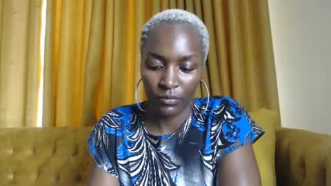 Snapshot of prettyquee chatting on December 5, 2024, 8:44 am sasha online show from December 5, 2024, 8:44 am