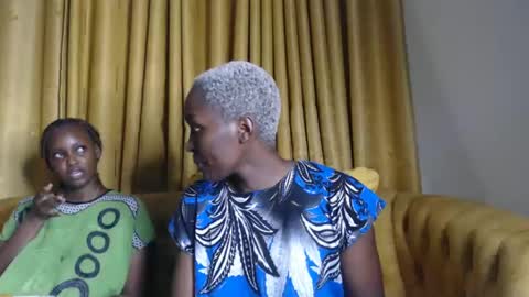 Snapshot of prettyquee chatting on December 5, 2024, 3:50 pm sasha online show from December 5, 2024, 3:50 pm