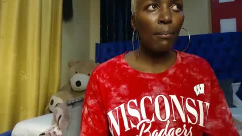 Snapshot of prettyquee chatting on January 12, 2025, 9:19 pm sasha online show from January 12, 2025, 9:19 pm