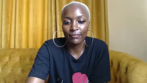 Snapshot of prettyquee chatting on January 21, 2025, 6:11 am sasha online show from January 21, 2025, 6:11 am