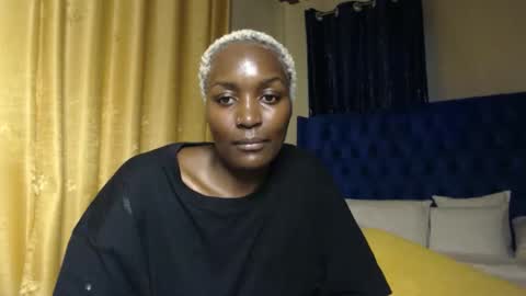 Snapshot of prettyquee chatting on October 2, 2025, 1:29 pm sasha online show from October 2, 2025, 1:29 pm