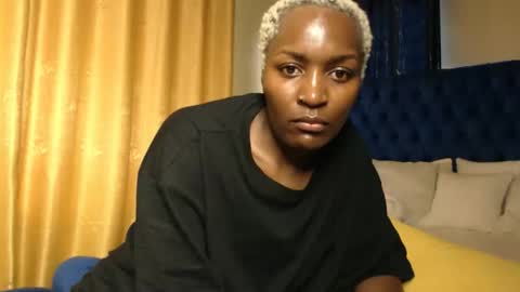 Snapshot of prettyquee chatting on October 8, 2025, 8:45 am sasha online show from October 8, 2025, 8:45 am