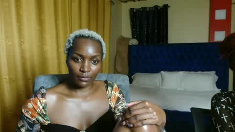 Snapshot of prettyquee chatting on June 18, 2026, 6:23 pm sasha online show from June 18, 2026, 6:23 pm