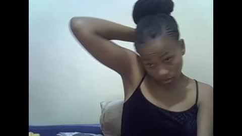 Snapshot of prettyqueenn1 chatting on January 11, 2025, 11:56 am sharon online show from January 11, 2025, 11:56 am