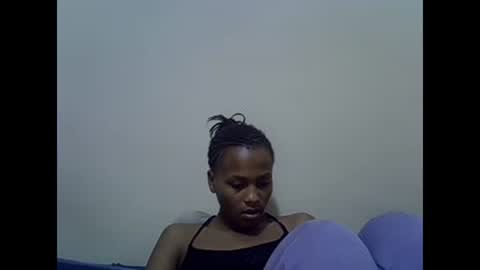 Snapshot of prettyqueenn1 chatting on February 4, 2025, 12:19 am sharon online show from February 4, 2025, 12:19 am