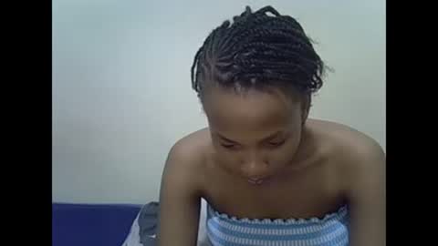 Snapshot of prettyqueenn1 chatting on March 9, 2025, 3:27 pm sharon online show from March 9, 2025, 3:27 pm