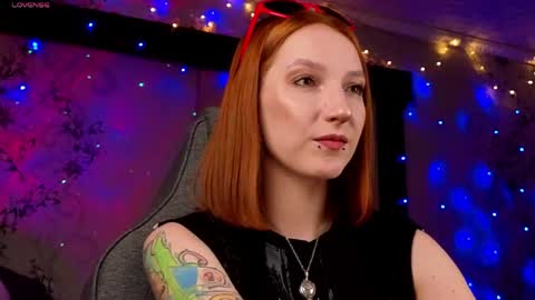 Mila -NONUDE MODEL online show from April 13, 2026, 1:38 pm