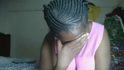 Snapshot of prettyshally chatting on December 20, 2025, 1:45 am prettyshally online show from December 20, 2025, 1:45 am