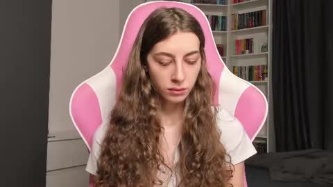 Snapshot of prettysomething chatting on June 15, 2026, 6:59 am Sophie next stream will be at Monday i will wait you guys online show from June 15, 2026, 6:59 am