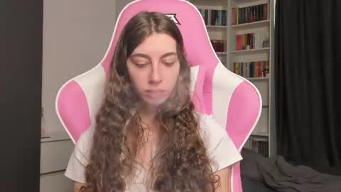 Sophie  next stream will be at Monday  i will wait you guys  online show from June 20, 2026, 7:33 am