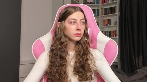 Sophie  next stream will be at Monday  i will wait you guys  online show from July 17, 2026, 7:04 am