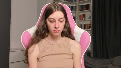 Sophie  next stream will be at Monday  i will wait you guys  online show from July 21, 2026, 6:49 am