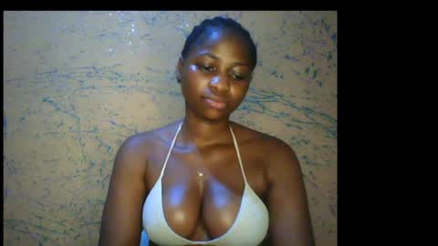 prettyxxpac online show from April 28, 2026, 2:27 am
