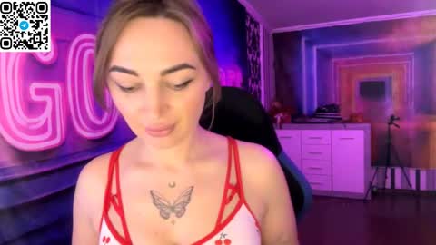 Dariella online show from April 19, 2026, 7:16 pm