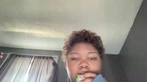 priincessanya online show from February 22, 2025, 3:36 pm