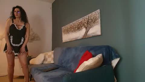 prima_dona online show from April 20, 2026, 4:15 am