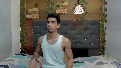 Snapshot of prince_arthur77 chatting on January 31, 2025, 3:44 pm prince_arthur77 online show from January 31, 2025, 3:44 pm