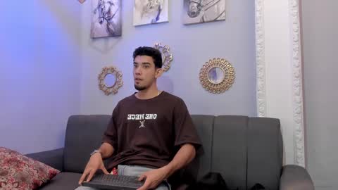 Snapshot of prince_arthur77 chatting on February 18, 2025, 12:49 pm prince_arthur77 online show from February 18, 2025, 12:49 pm