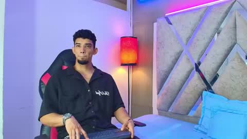 prince_arthur77 online show from June 12, 2026, 1:32 pm