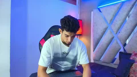 prince_arthur77 online show from June 16, 2026, 2:09 pm