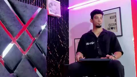 prince_arthur77 online show from June 17, 2026, 2:40 pm