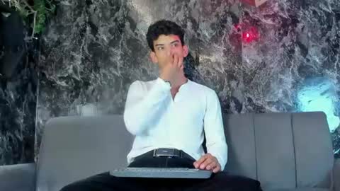 Snapshot of prince_arthur77 chatting on July 30, 2026, 2:27 pm prince_arthur77 online show from July 30, 2026, 2:27 pm