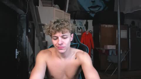 Snapshot of prince_nik chatting on December 5, 2025, 11:08 am prince online show from December 5, 2025, 11:08 am