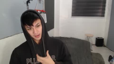 Prince Adrian online show from November 14, 2025, 8:35 am