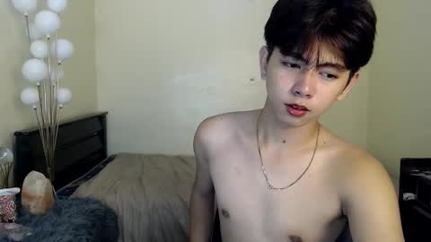 Snapshot of princecalix chatting on September 16, 2025, 1:23 pm princecalix online show from September 16, 2025, 1:23 pm