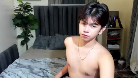 Snapshot of princecalix chatting on October 19, 2025, 6:19 pm princecalix online show from October 19, 2025, 6:19 pm