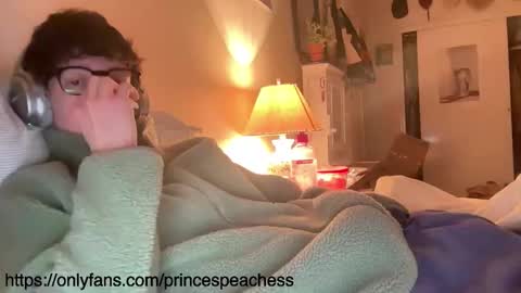 Peaches online show from January 15, 2026, 12:26 am