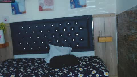 Snapshot of princess_martinez chatting on February 7, 2025, 7:27 pm Princess Martinez online show from February 7, 2025, 7:27 pm