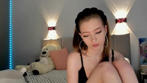 Princess Diana online show from February 10, 2025, 1:35 am