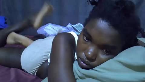 princess_scovia online show from December 2, 2025, 6:41 am