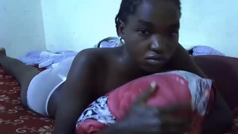 Snapshot of princess_scovia chatting on May 5, 2026, 4:09 am princess_scovia online show from May 5, 2026, 4:09 am