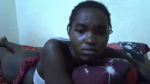 Snapshot of princess_scovia chatting on May 5, 2026, 4:37 pm princess_scovia online show from May 5, 2026, 4:37 pm